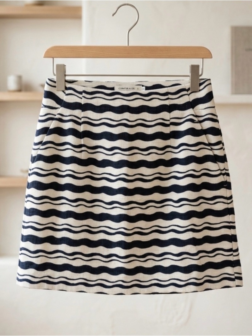 Ann Taylor Navy and White Wavy-Stripe A-Line Skirt 6P lined